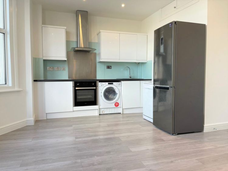 Property for rent in Riverside Close, Kings Langley, Hertfordshire